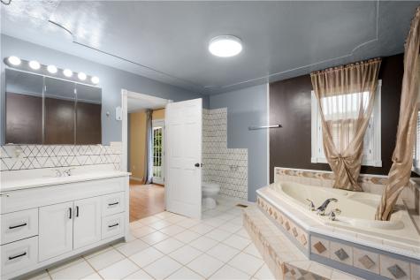 3054 Bedillion Road South Franklin PA 15301