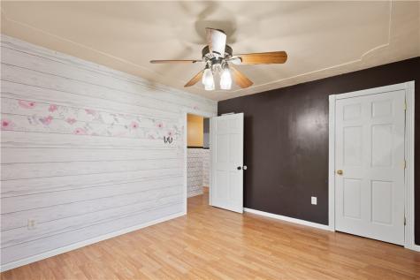 3054 Bedillion Road South Franklin PA 15301