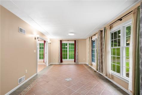 3054 Bedillion Road South Franklin PA 15301
