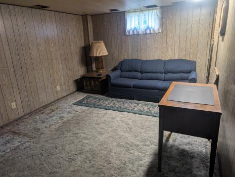 136 4th Street Monaca PA 15061