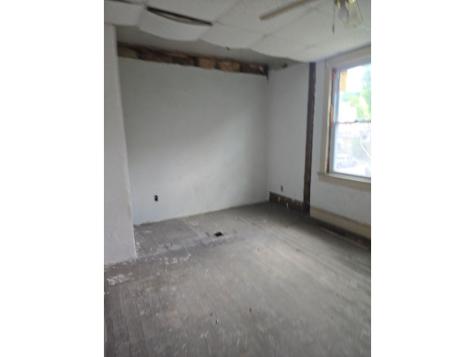 627 Olive Lane Ambridge PA 15003