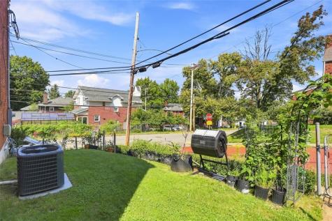 8110 Westmoreland Swissvale PA 15218