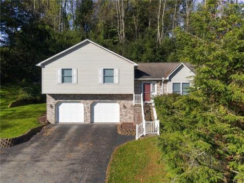 758 Harvey Avenue City Of Greensburg PA 15601