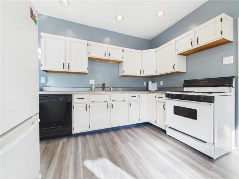 1872 Greenleaf Street West End PA 15203
