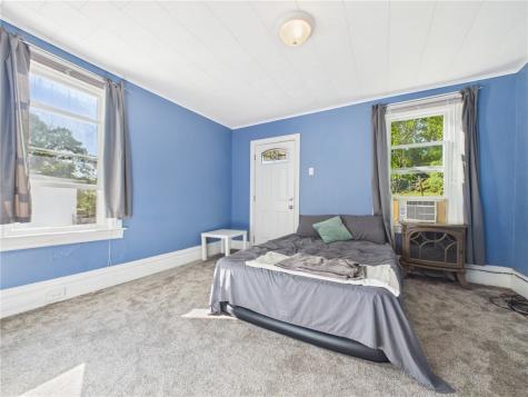1872 Greenleaf Street West End PA 15203