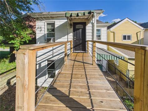 1872 Greenleaf Street West End PA 15203
