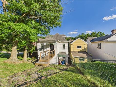 1872 Greenleaf Street West End PA 15203