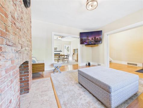 1872 Greenleaf Street West End PA 15203