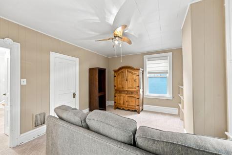 265 Maple Avenue Edgewood PA 15218