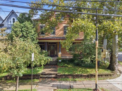 265 Maple Avenue Edgewood PA 15218