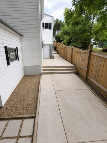246 Freidel Street Whitaker PA 15120