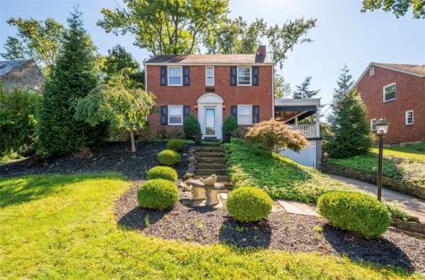 4703 Rolling Hills Road Whitehall PA 15236