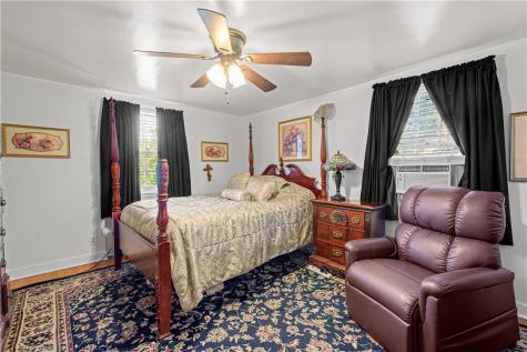 4703 Rolling Hills Road Whitehall PA 15236