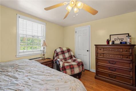 4703 Rolling Hills Road Whitehall PA 15236