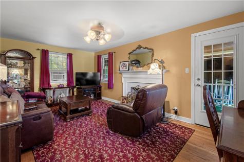 4703 Rolling Hills Road Whitehall PA 15236