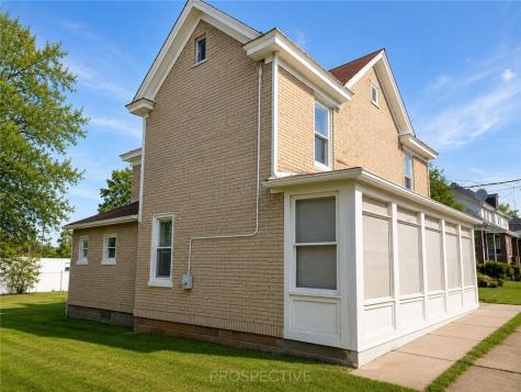 221 N Gallatin Avenue Uniontown PA 15401