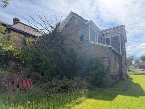 221 N Gallatin Avenue Uniontown PA 15401