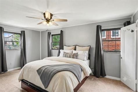 21 Leon Road Green Tree PA 15220