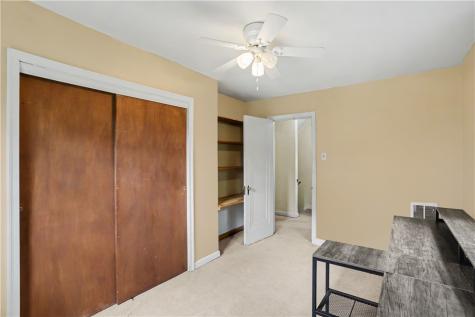 21 Leon Road Green Tree PA 15220