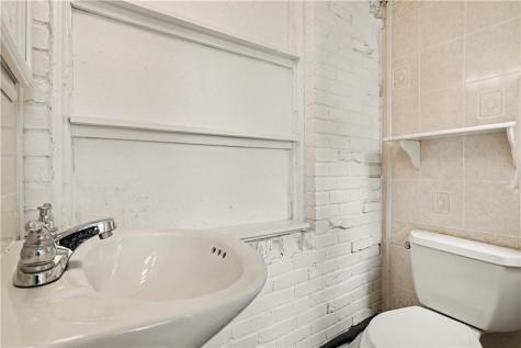 21 Leon Road Green Tree PA 15220