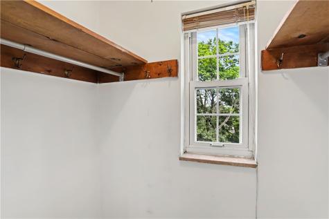 21 Leon Road Green Tree PA 15220