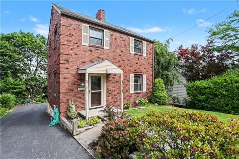 21 Leon Road Green Tree PA 15220