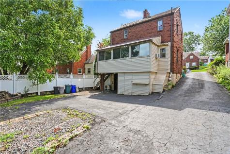 21 Leon Road Green Tree PA 15220