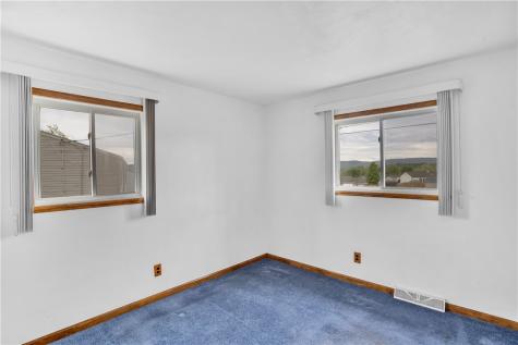 217 Eleanor Drive Latrobe PA 15650