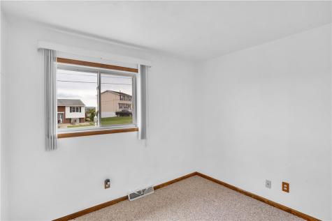 217 Eleanor Drive Latrobe PA 15650