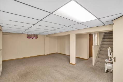 217 Eleanor Drive Latrobe PA 15650