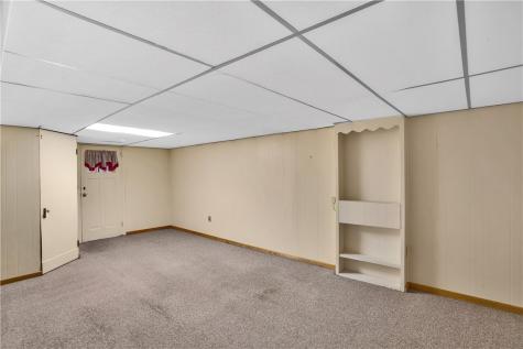 217 Eleanor Drive Latrobe PA 15650