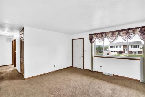 217 Eleanor Drive Latrobe PA 15650