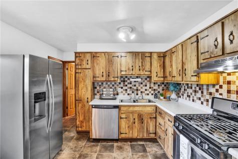 217 Eleanor Drive Latrobe PA 15650
