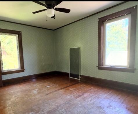 218 W Fulton Street City Of But Nw PA 16001