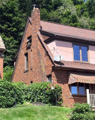 218 W Fulton Street City Of But Nw PA 16001