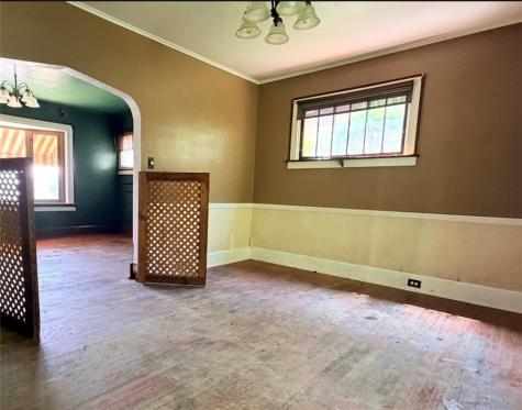 218 W Fulton Street City Of But Nw PA 16001