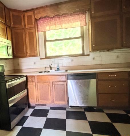 218 W Fulton Street City Of But Nw PA 16001