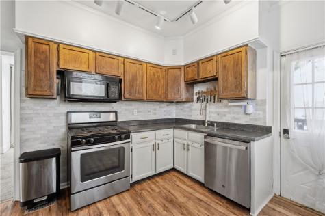 610 Ravenswood Avenue Ross Township PA 15202