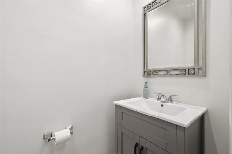 610 Ravenswood Avenue Ross Township PA 15202