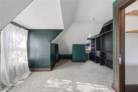 610 Ravenswood Avenue Ross Township PA 15202