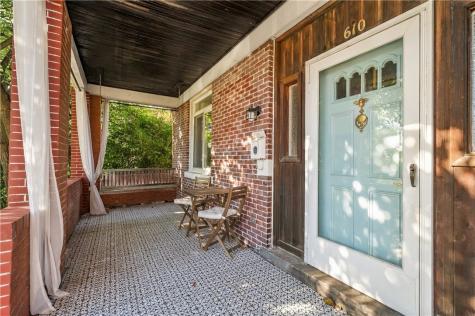 610 Ravenswood Avenue Ross Township PA 15202