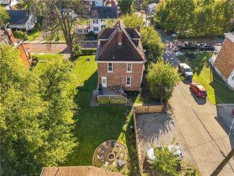 610 Ravenswood Avenue Ross Township PA 15202