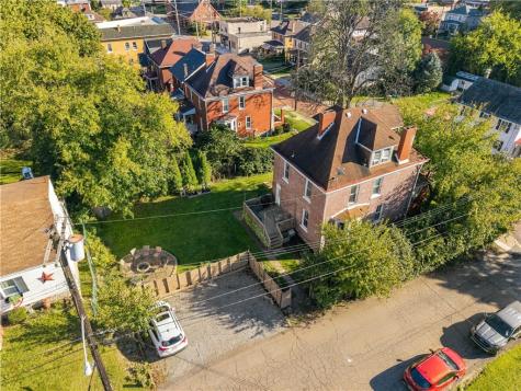 610 Ravenswood Avenue Ross Township PA 15202