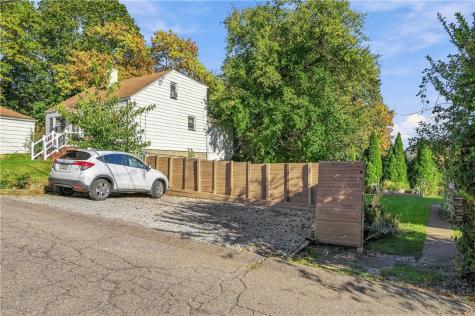 610 Ravenswood Avenue Ross Township PA 15202