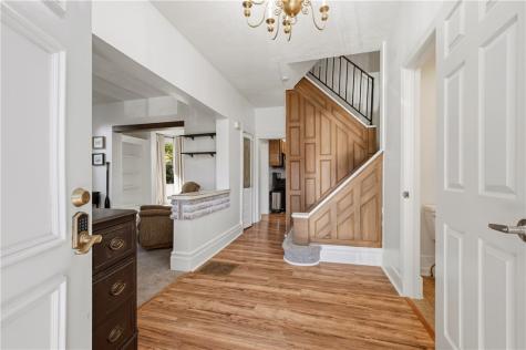 610 Ravenswood Avenue Ross Township PA 15202