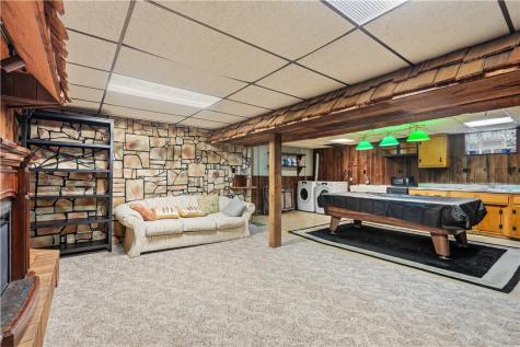 225 Horne Avenue Saxonburg Boro PA 16056