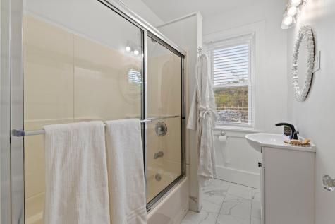 732 Valley Street Oakmont PA 15139
