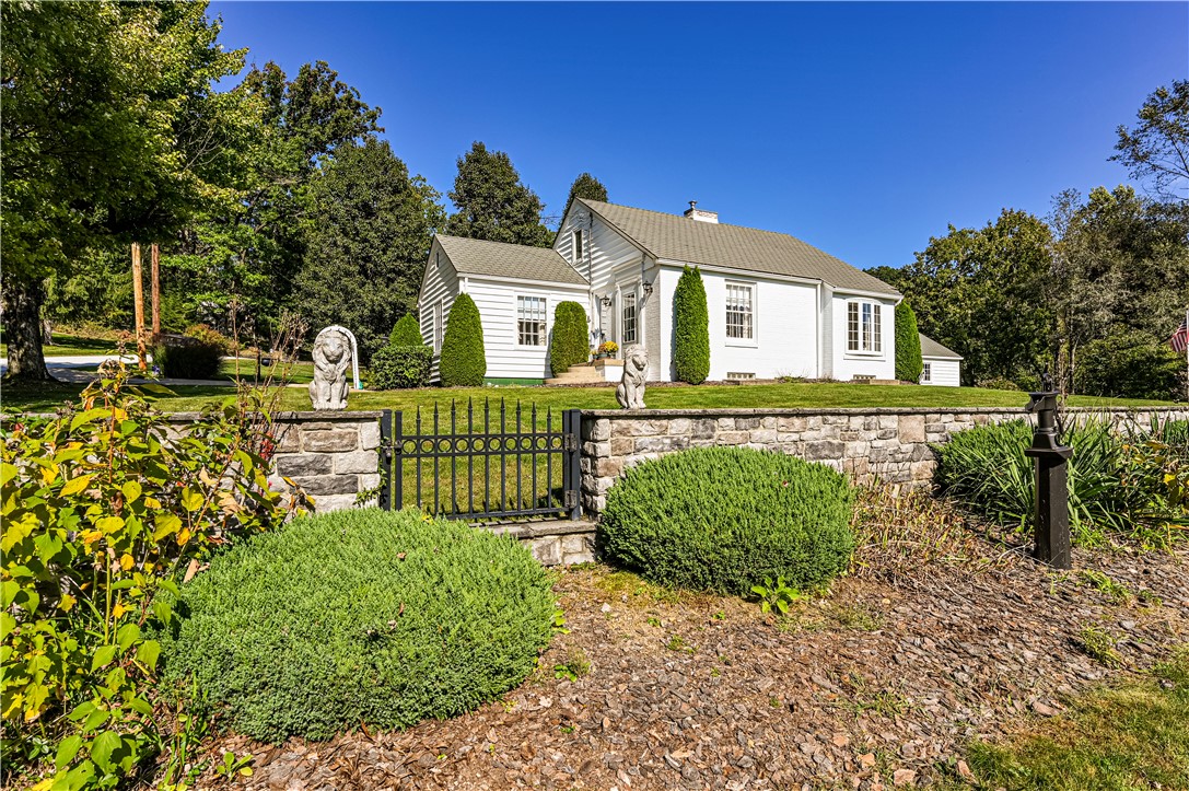 110 Daffodil Lane Hempfield Township PA 15644