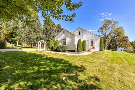 110 Daffodil Lane Hempfield Township PA 15644