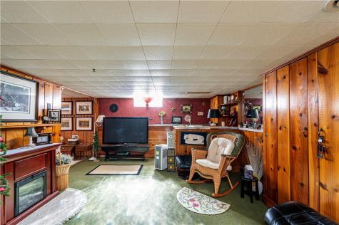 110 Daffodil Lane Hempfield Township PA 15644